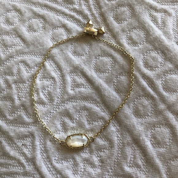 Kendra Scott Elaina Gold Bracelet - Picture 4 of 5